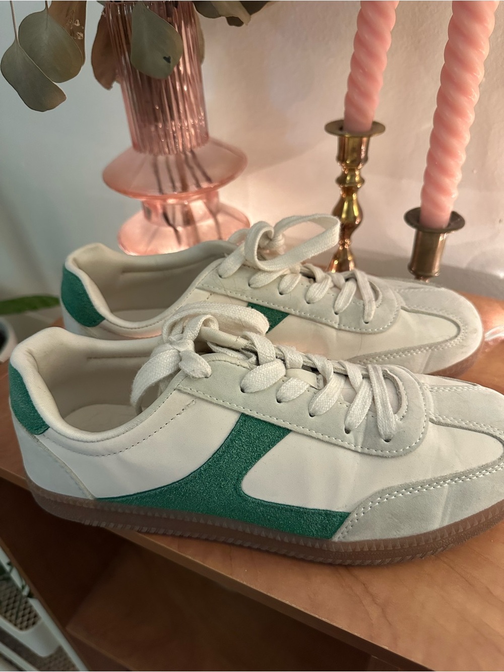 No Boundaries White and Green Low-Top Sneakers